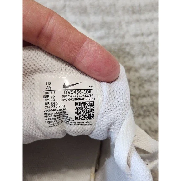 Nike Court Borough Low Recraft sneakers shoes white size 4 youth - Picture 2 of 9